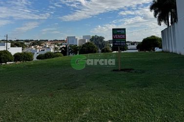 Terreno &agrave; venda - 420m&sup2; - -