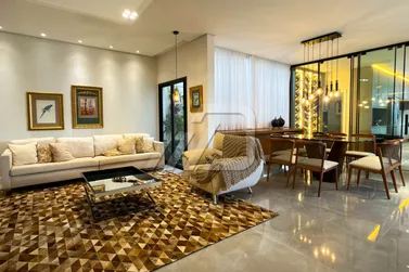 Casa &agrave; venda - 310m&sup2; - Residencial Euro Park