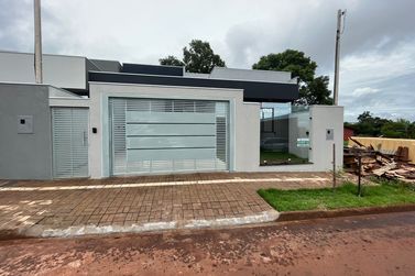 Casa &agrave; venda - 200m&sup2; - 