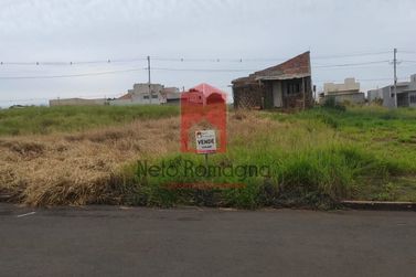 Terreno &agrave; venda - 135m&sup2; - Umuarama