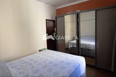 Casa &agrave; venda - 130m&sup2; - JARDIM COOPAGRO