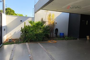 Casa &agrave; venda - 138m&sup2; - Jardim Azal&eacute;ia