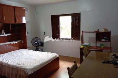 Casa &agrave; venda - 210m&sup2; - CENTRO