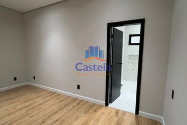 Casa &agrave; venda - 187m&sup2; - PARQUE RESIDENCIAL INTERLAGOS II