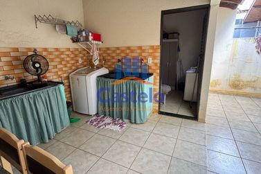 Casa &agrave; venda - 101m&sup2; - JARDIM LOS ANGELES