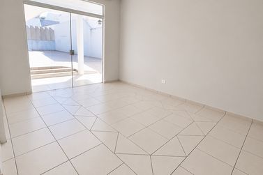 Sobrado para alugar - Zona I