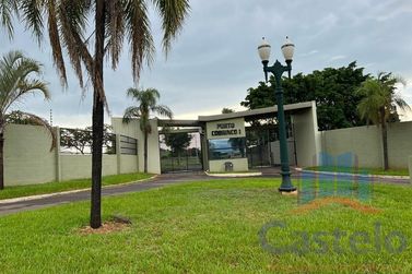 Terreno &agrave; venda - 270m&sup2; - Centro