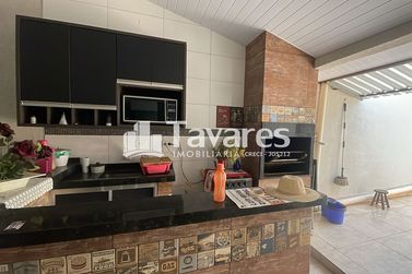Casa &agrave; venda - 94m&sup2; - Conjunto Habitacional Sonho Meu