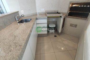 Apartamento &agrave; venda - 131m&sup2; - Zona I