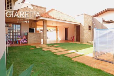 Casa &agrave; venda - 238m&sup2; - JARDIM LA SALLE
