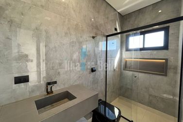 Sobrado &agrave; venda - 