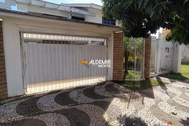 Sobrado &agrave; venda - 289m&sup2; - Zona Armaz&eacute;m