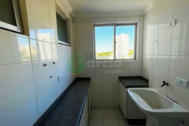 Apartamento &agrave; venda - 74m&sup2; - Zona I