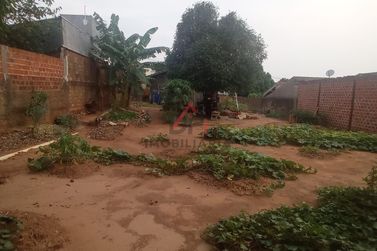 Terreno &agrave; venda - 530m&sup2; - Zona V