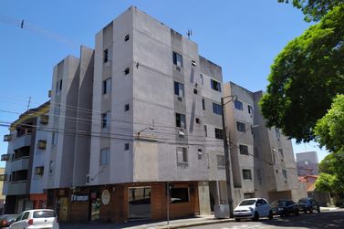 Apartamento para alugar - 95m&sup2; - ZONA III