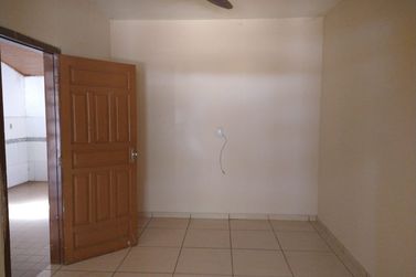 Casa para alugar - 100m&sup2; - Jardim Panorama