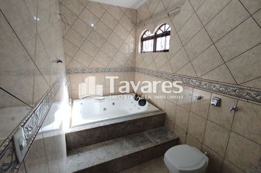 Casa &agrave; venda - 242m&sup2; - Parque San Remo I