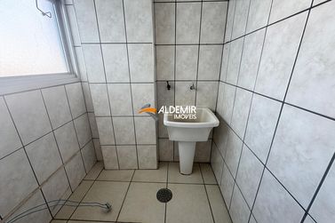 Apartamento para alugar - 33m&sup2; - Zona 3