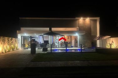 Casa &agrave; venda - 215m&sup2; - Porto Camargo