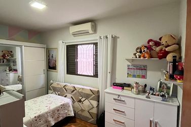 Casa &agrave; venda - 336m&sup2; - Zona VII
