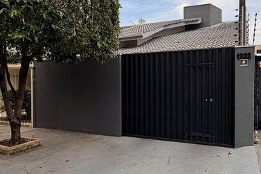 Casa &agrave; venda - 180m&sup2; - Jardim Para&iacute;so