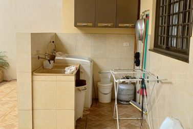 Casa &agrave; venda - Zona VI