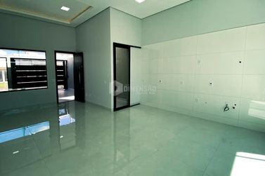 Casa &agrave; venda - 110m&sup2; - Jardim Cima