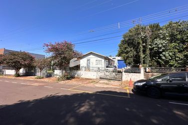 Terreno &agrave; venda - 401m&sup2; - CENTRO