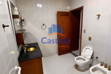 Casa para alugar - 310m&sup2; - ZONA II