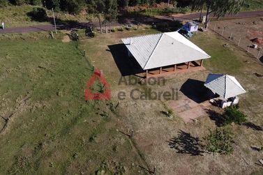 Ch&aacute;cara &agrave; venda - 5123m&sup2; - Serra dos Dourados