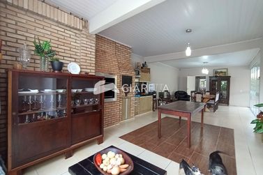 Casa &agrave; venda - 270m&sup2; - JARDIM GISELA