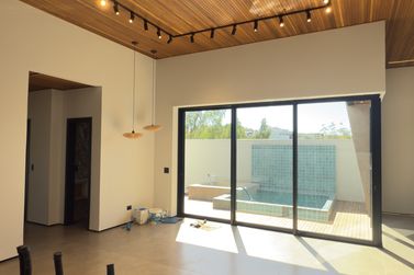 Casa &agrave; venda - 150m&sup2; - Paysage Unique Condom&iacute;nio