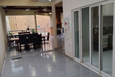 Sobrado &agrave; venda - 233m&sup2; - Zona I