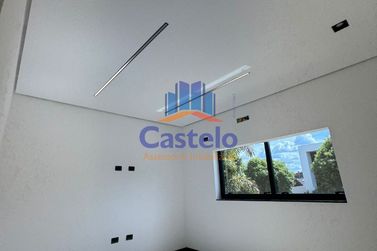 Casa &agrave; venda - 250m&sup2; - Condom&iacute;nio Mont Blanc
