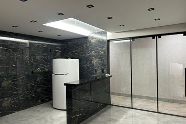 Casa &agrave; venda - 240m&sup2; - Centro