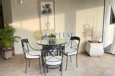 Casa &agrave; venda - 700m&sup2; - Jardim Harmonia