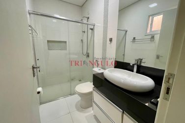 Casa &agrave; venda - 180m&sup2; - JARDIM ALPHAVILE