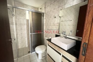 Apartamento &agrave; venda - 77m&sup2; - ZONA II
