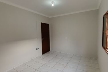 Casa para alugar - 188m&sup2; - ZONA VI