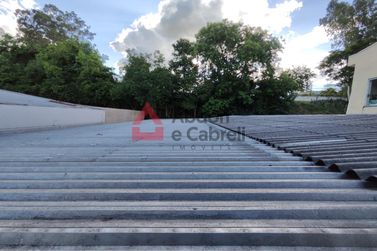 Sal&atilde;o Comercial &agrave; venda - 726m&sup2; - Zona Armazem