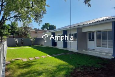 Casa &agrave; venda - 200m&sup2; - Centro