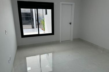 Casa &agrave; venda - 97m&sup2; - -