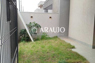 Casa &agrave; venda - 69m&sup2; - Jardim  Santiago