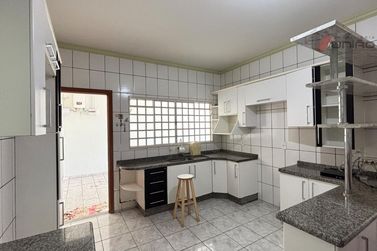 Casa &agrave; venda - 133m&sup2; - Zona V