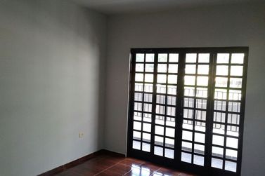 Sal&atilde;o Comercial &agrave; venda - 305m&sup2; - Zona 1