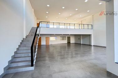 Sal&atilde;o Comercial para alugar - 358m&sup2; - Parque Residencial da G&aacute;vea