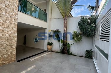 Casa &agrave; venda - 340m&sup2; - 