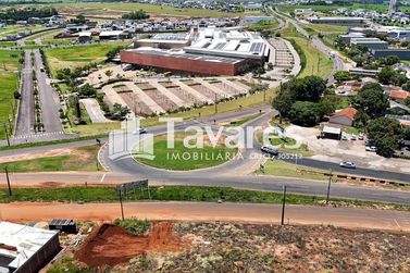 Terreno &agrave; venda - 889m&sup2; - Jardim Soluar