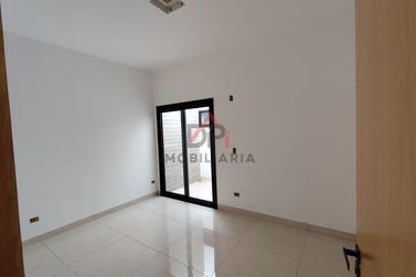 Casa &agrave; venda - 110m&sup2; - Jardim Veneza II
