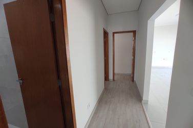 Casa &agrave; venda - 130m&sup2; - Jardim Tropical